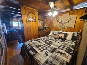 The Crooked Antler: Cozy Cabin - Image 3