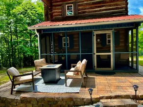 Pilot Mountain Escape - Cabin - Image 4