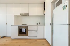 Collingwood Charm - Centrally Located with Balcony - Image 4