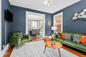 Sleeps 7|3BR_KingBeds+Walkable_Pets OK - Image 2