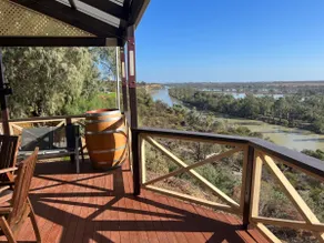 1930's cottage with stunning river views. - Image 3