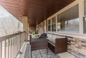 Lake Views & Access + Pool, Indoor/Outdoor Living, Family &  Pet Friendly - Image 2