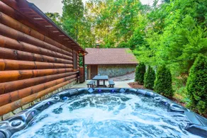 Luxury Family Cabin | Hot Tub, Pond + Game Room! - Image 3