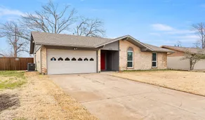 Cozy 3-bdrm Dog Friendly Home n Quiet Neighborhood - Image 2