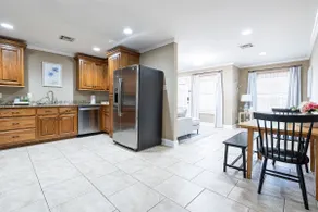 The Saint Street Retreat Townhouse - Image 5
