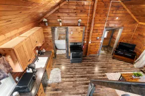 The Madison-Milton Cabin - Image 3
