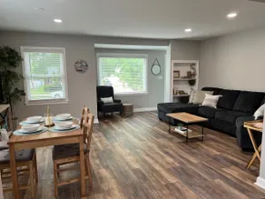 Grammy’s house in a quiet and convenient location - Image 3