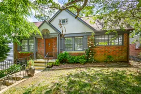 Charming N. Chatt 3BR/1BA house w/ private yard!!! - Image 2