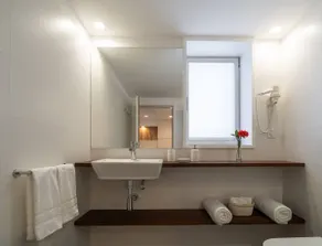 Apartment with terrace 30 meters from Playa América - Image 5