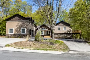 Lakeview Retreat w Hot Tub, Sauna + Private Loft! - Image 2