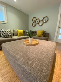 Large, Modern & Private Space - Image 4
