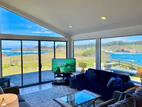 OCEANFRONT, LARGE LUXURY HOME, COASTLINE & BEACH - Image 2