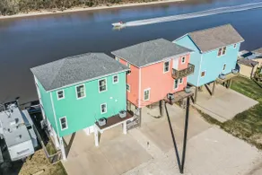 Matagorda ”Beach Please!” right on the CO River! - Image 4