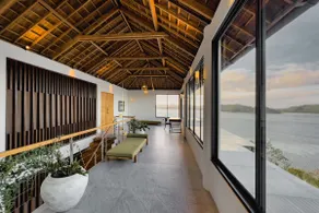 Villa Utamaro Gerupuk, Private Villa For 6-11 Pax - Image 2