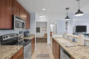 Two bed two bath plus loft condo in Grand Haven - Image 5