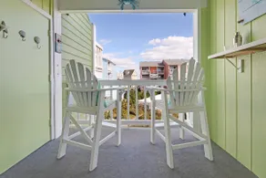 Lovely Condo w/ Peek-a-boo Ocean Views & Pool - Image 5