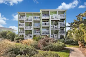 Lovely Condo w/ Peek-a-boo Ocean Views & Pool - Image 4