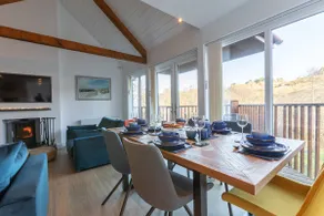 Fab House, Free Pool, Hot tub, Spa & Gym - Image 2