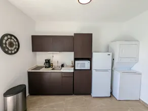 Luxurious Apt Private Jacuzzi/BBQ - Image 4