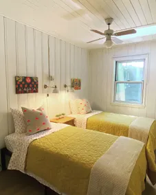 3BR Cottage w/Fire pit steps from Georgian Bay - Image 5