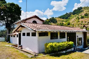 Efrain's Cabin - Image 2