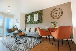 Stylish Apartment • City Centre • Balcony • Free Parking • Self-Check-In • Yoko Property - Image 2