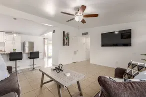 4 BR Home in the heart of Phoenix (Next to GCU) - Image 3