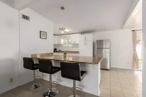 4 BR Home in the heart of Phoenix (Next to GCU) - Image 5