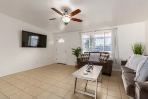 4 BR Home in the heart of Phoenix (Next to GCU) - Image 4