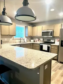 Designer Touches Close to downtown - Image 4