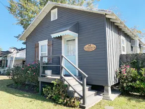 Water Front Cottage in Houma - Image 2