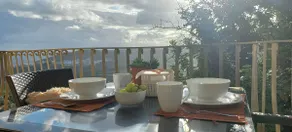 Bright and lovely 2 bedroom get away. - Image 3