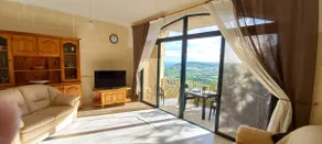 Bright and lovely 2 bedroom get away. - Image 4