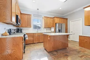 Just minutes from LSU, SU & Downtown Baton Rouge! - Image 5