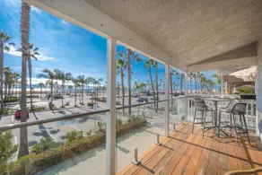 3 Bedroom home on the beach steps from Balboa Pier - Image 4