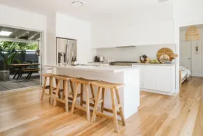 'Serenity Gerringong' Designer Beach House - Image 5