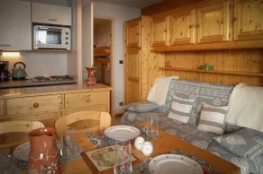 3-Zimmer-Wohnung mit Terrasse, nah an Pisten für 6 Personen - Image 4