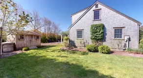 4BR, updated home in Surfside. Sleeps 8 adults, big yard/porch/deck, central air - Image 3