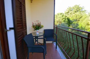 Apartment for Couples in a House with a Pool, Valica - Image 4