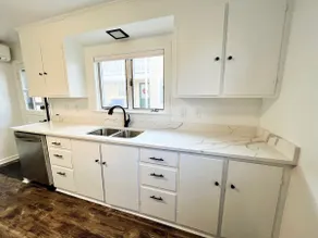 Creekside Townhouse! Downtown Frederick Patrick St - Image 4