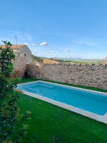 Cal Xinco. Country house with pool. - Image 2