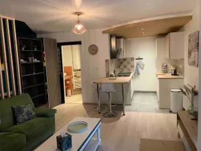 38 m² fully-equipped furnished apartment with parking - Image 2