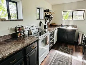 Historic Rock House Hot Tub +Game Room next to NAU - Image 3