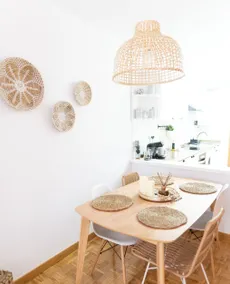 Cozy, downtown, 2 rooms, free closed parking - Image 2