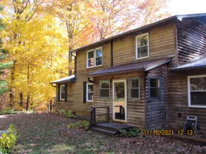 Bull Mountain Hideaway: 4BR/3Bath/Hot Tub - Image 2