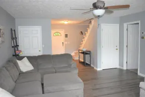 Beautiful 5ba/3.5 ba on a calm Norris Lake cove - Image 3