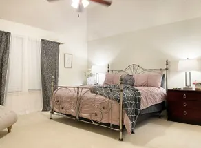 Amazing 3BR Getaway | Pool Table • Hot Tub • Games - Image 3