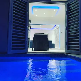 Valentino Luxury Apt (Private Heated Pool) - Image 2