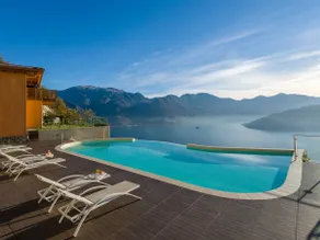 EnjoyIseoLake - Colosseo with wonderful lake view and swimming pool - Image 2