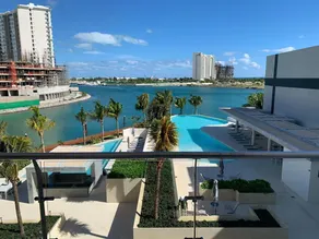 A beautiful apartment with an ocean view - Image 3